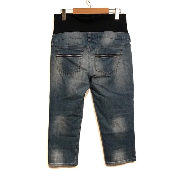 Thyme maternity medium capri jeans - Picture 2 of 6